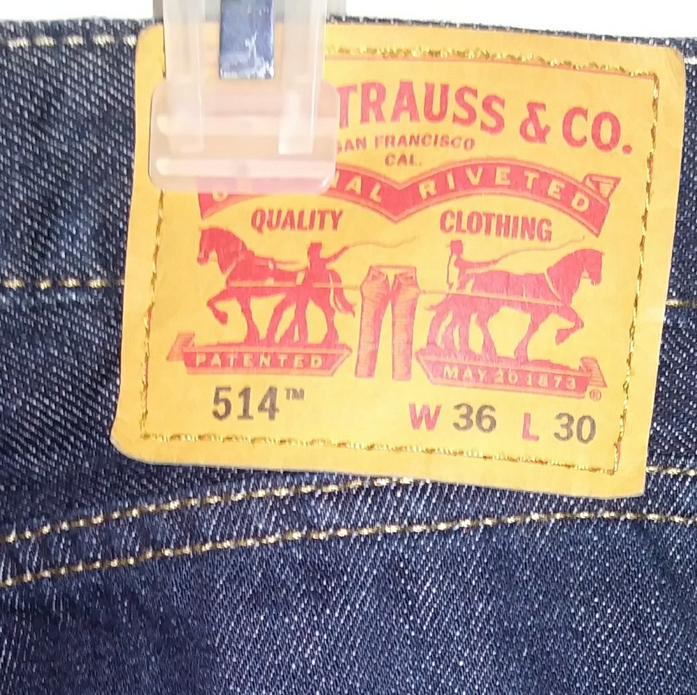 Mens levis like new 36x30